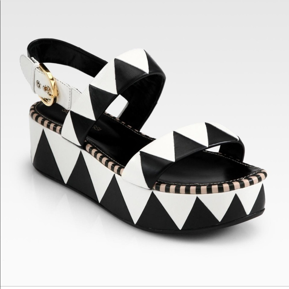 ISO!! Sergio Rossi geometric platform sandals